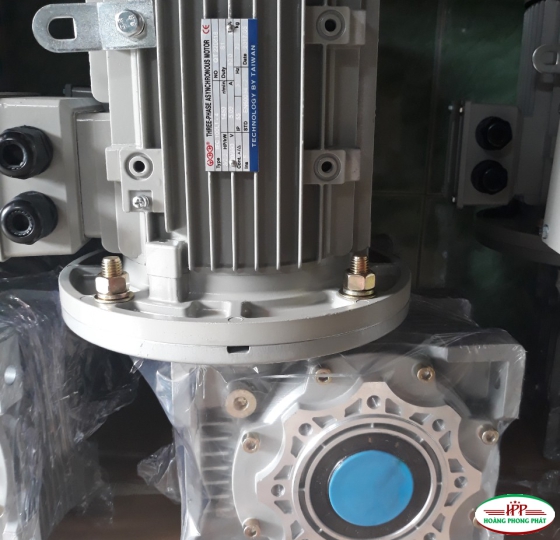 MOTOR GIẢM TỐC CỐT ÂM NMRV