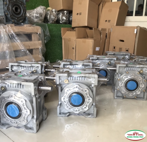 HỘP SỐ GIẢM TỐC CỐT ÂM NMRV